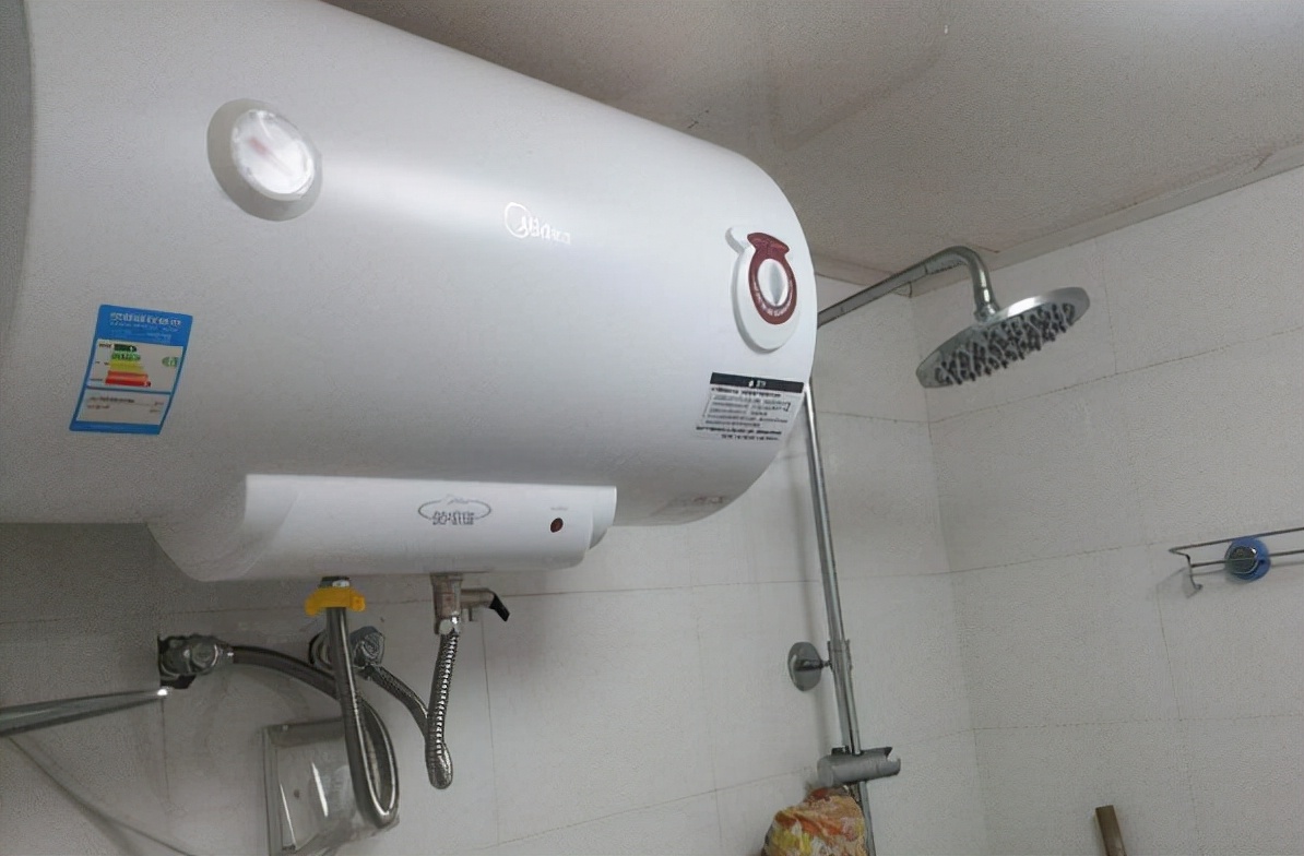 海尔热水器内胆漏水会漏电吗,热水器为啥会漏水