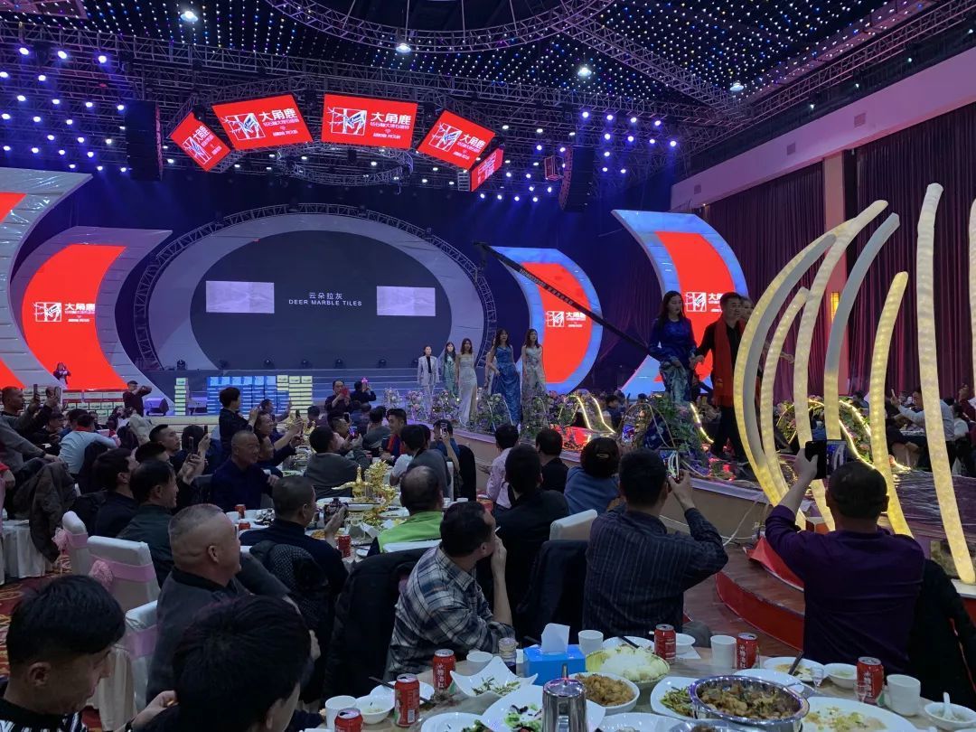 大角鹿大理石瓷砖53一片,大角鹿钻石釉大理石瓷砖