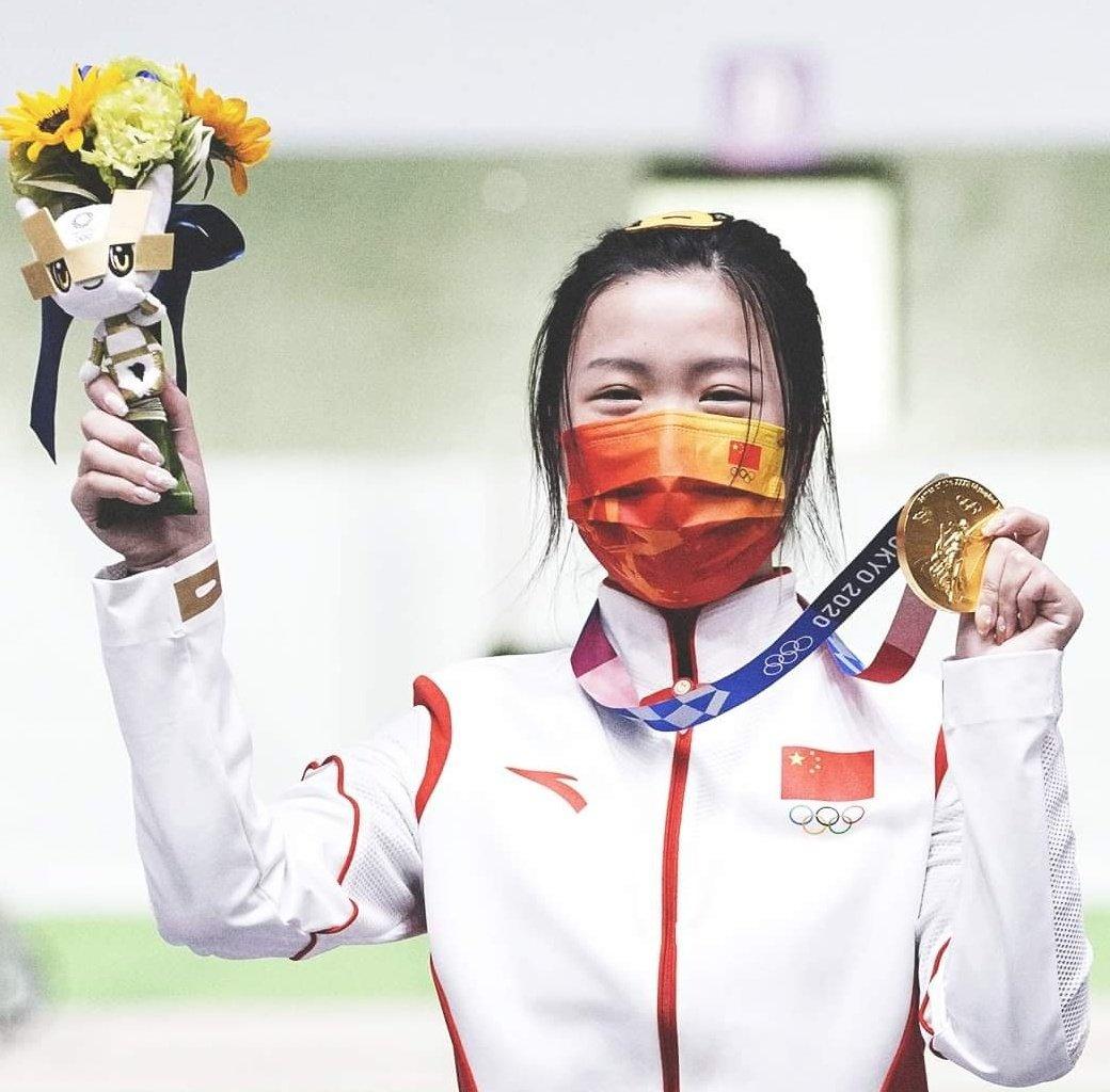 00后姑娘夺东京奥运首金,00后小姑娘夺得奥运第一金牌