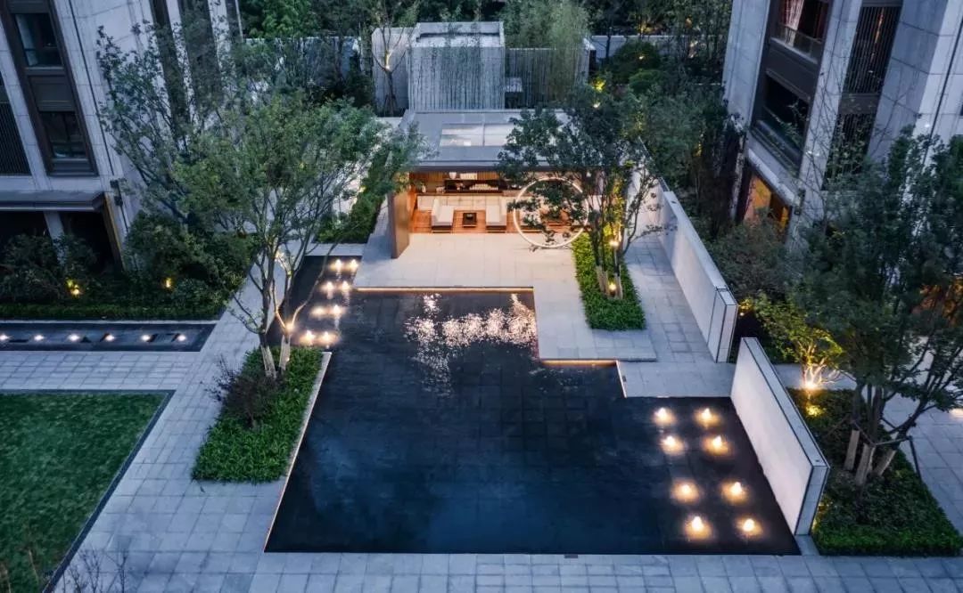 别再见女的就喊美女,见房子就称豪宅,盘一盘上海真正豪宅产品系