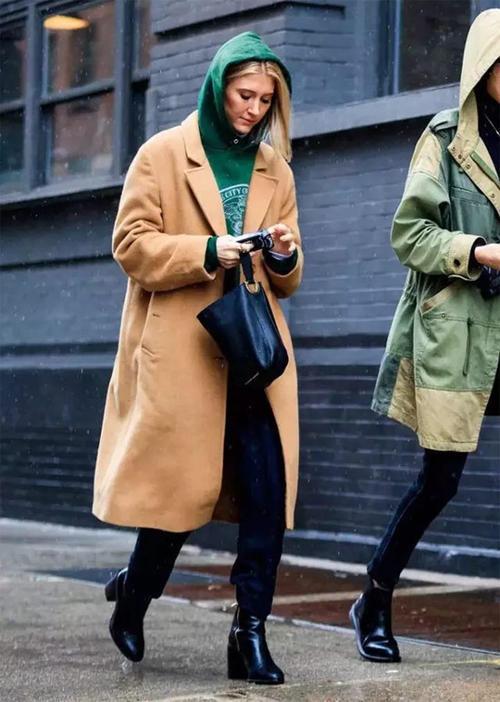 浅驼色深驼色和什么颜色搭配好看,浅驼色最佳10种颜色搭配