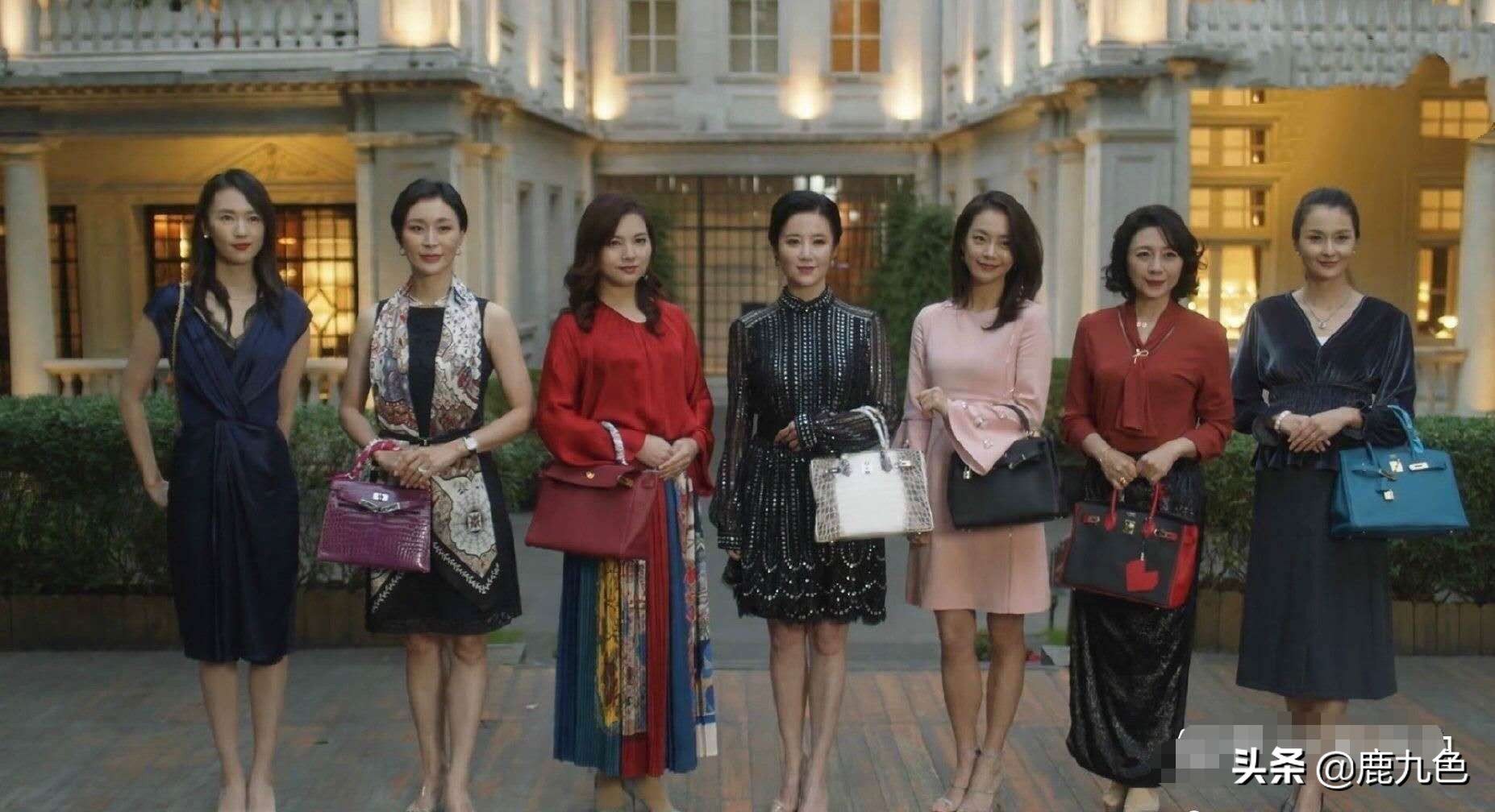 香奈儿拼多多的梗,30岁背300多的包丢人吗