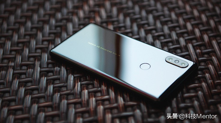 2021年小米mix2s还值得买吗,2018年的小米手机mix2s