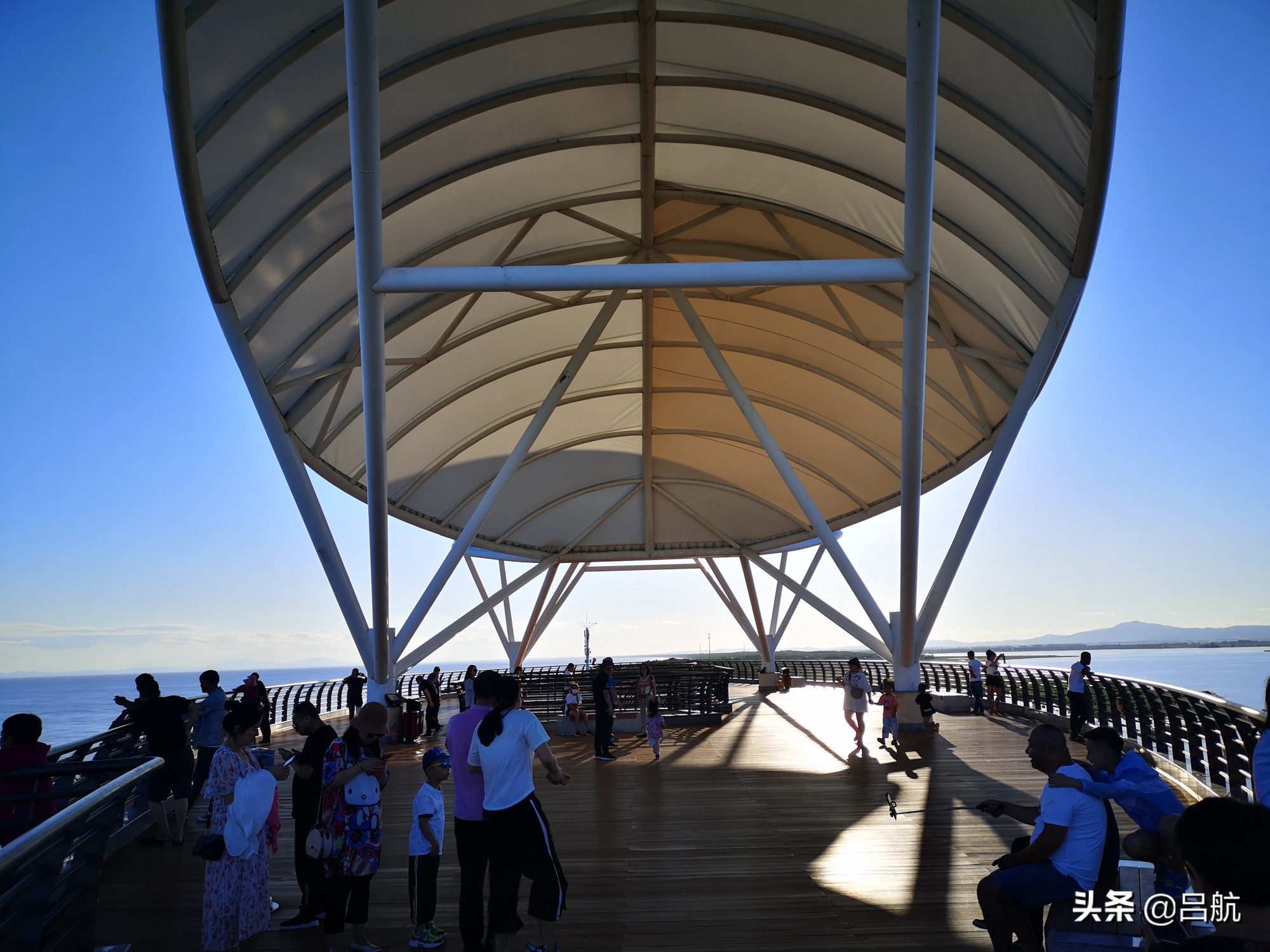 中俄边界兴凯湖,看似汪洋大海其实水深仅十米