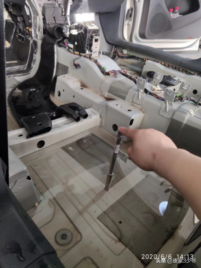 一场暴雨过后又积水,途观最新款天窗还会漏水吗