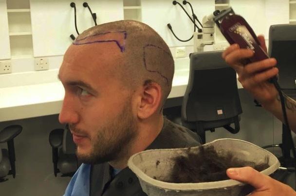 c罗捐300万美金建足球场,c罗投资一个亿到中国