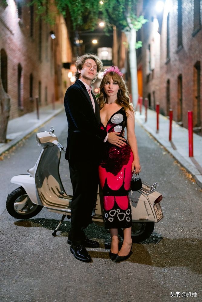 美国富豪迎娶日本姑娘,美国首富嫁女花多少钱