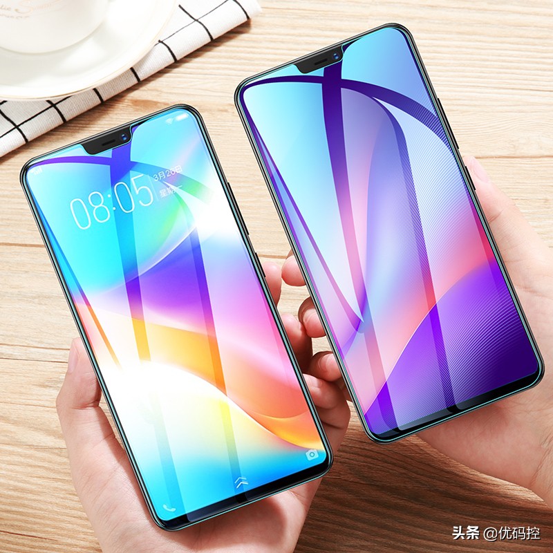 vivo手机带有钢化膜,vivo手机怎么揭开钢化膜