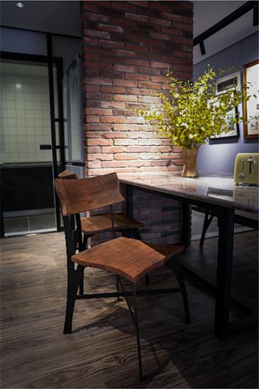 53㎡居然还有浴缸？空间魔术变出80㎡居住感