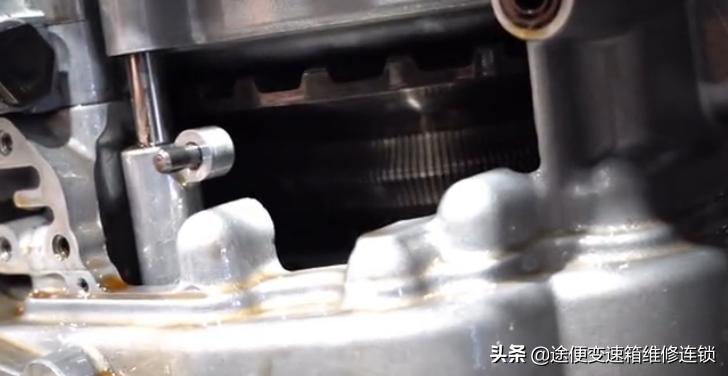 天籁不升挡维修,18年天籁打着挂不上挡紧急处理