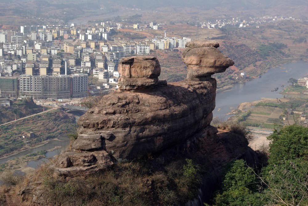中国最大钻石多少钱一只,中国最大最贵的钻石多少钱一克