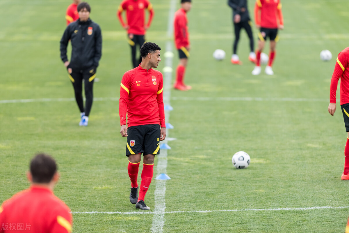 一心为国尽忠数据超越内马尔他爱车厘子更爱国足