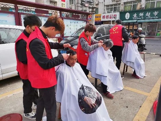 他们是新时代的“雷锋”，让爱在江阴无限绵延