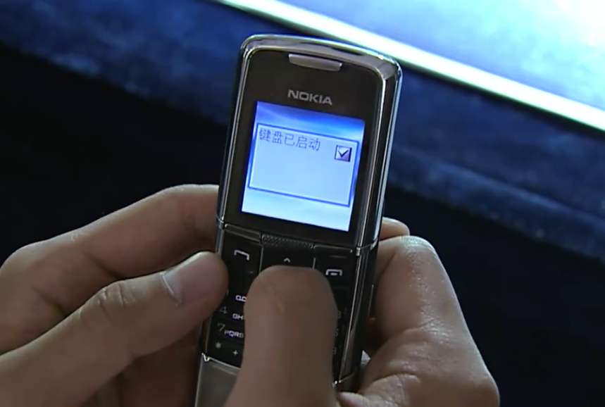 玻璃后盖好还是金属后盖好,手机后盖主流材质各有什么优缺点