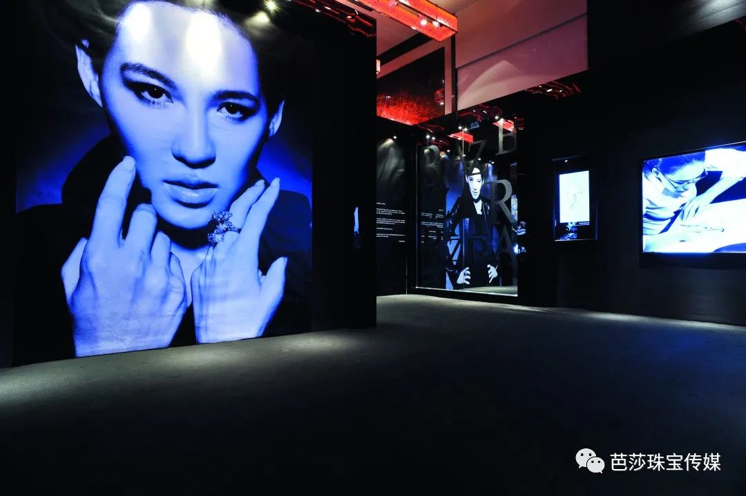 设计的珠宝是怎么买的呢,我想要成为一个珠宝设计师