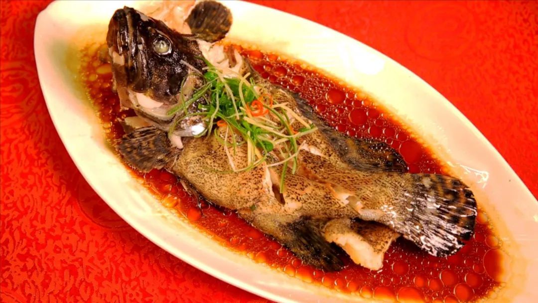 快来！今年在东方明珠塔、国际会议中心、市中心大饭店过年啦