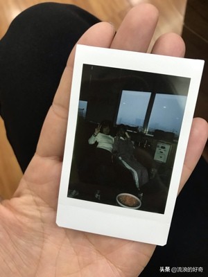 拍立得相机推荐排行榜第一名富士,测评200块钱的云台相机