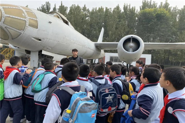 雁塔区航天210小学,航天二一小学