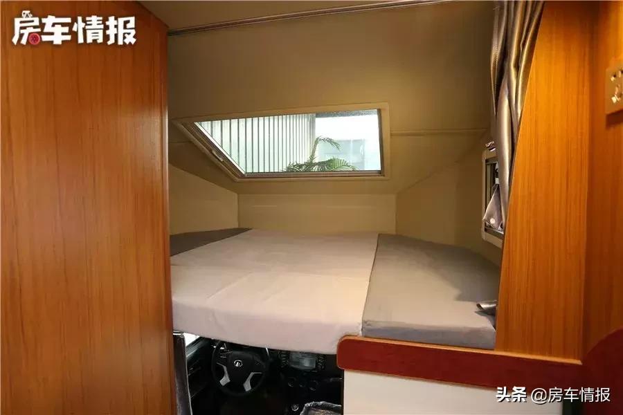 可在城市代步又可旅行的t型房车,中轴低顶b型商务房车30万到40万