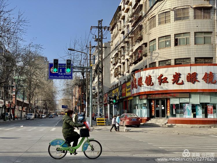 上阳宫到百货楼,疫情下逛西工,期待小街锅贴,王城广场听戏