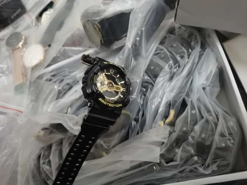 代购包装盒真假,包装是正品但是里边是假货