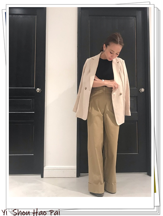米色裤子怎么搭好看女装,慵懒风米色裤子怎么搭