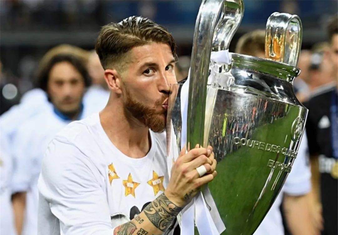 他是皇家马德里的铁血队长,天使与魔鬼的宠儿,特点鲜明让人喜欢