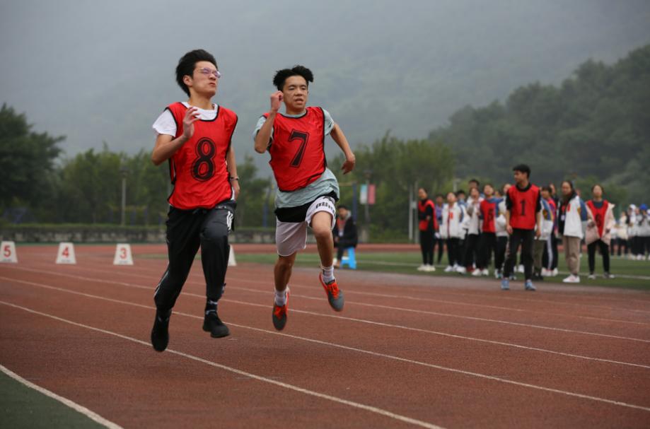 重庆十八中建设,重庆十八中管理严格吗