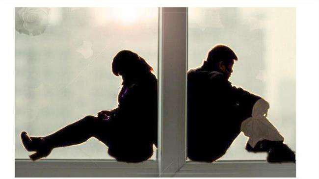 经历近8年丧偶式婚姻,采访150位女性婚姻