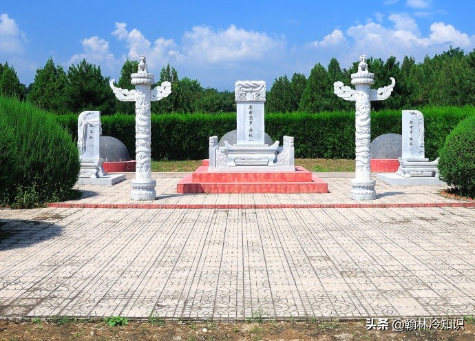 清朝最后一位皇帝死后埋在哪里,清朝最后一位皇帝死后埋在哪