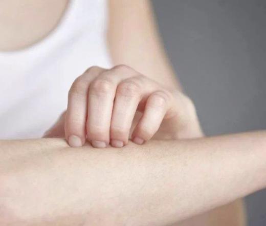 泰国青草止痒膏正品方便携带,泰国进口青草膏居家旅游必备