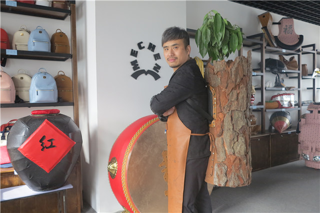 皮包，只有你想不到的，没有他做不出的，这个网红有一套