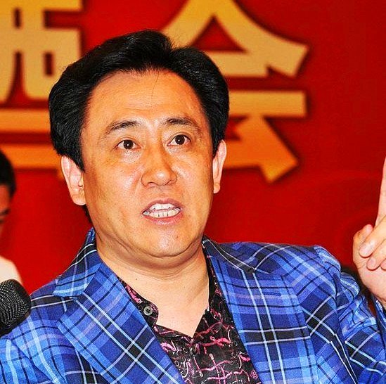 下属违反制度让人头疼,看许家印管理手段,容易令下属听命于你