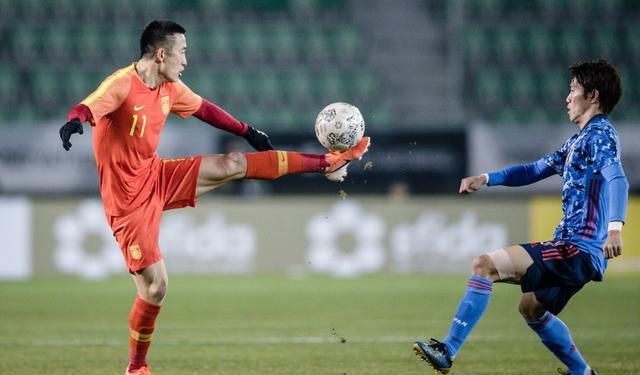 为何足球比篮球更难进球,为什么足球是最具观赏性的运动