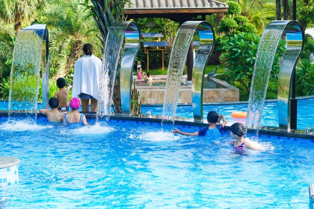 泉州聚龙小镇温泉,聚龙小镇温泉公园酒店别墅团建