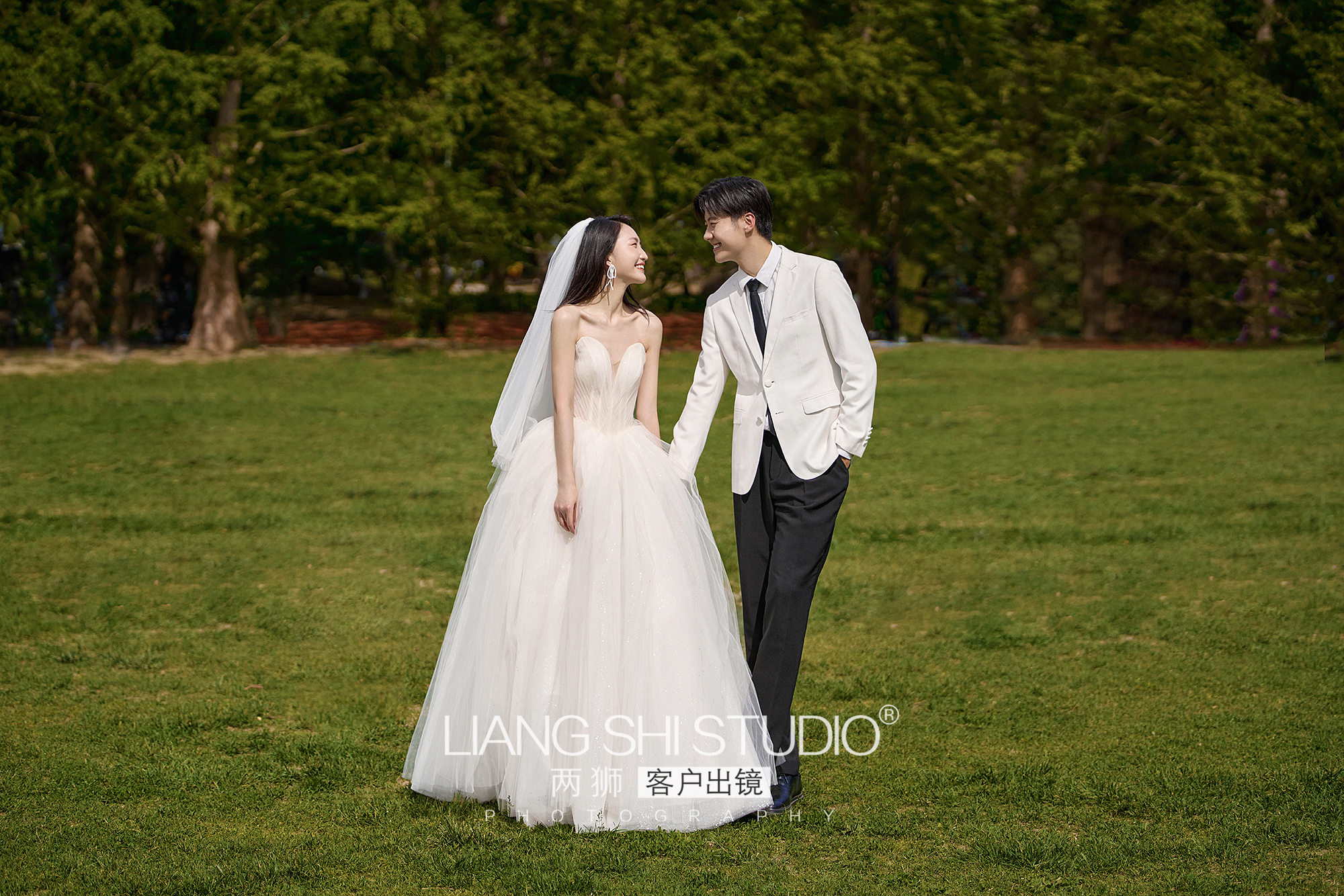 简约高级韩式婚纱照个人,ins风森系小清新婚纱照攻略