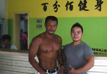 中国男明星肌肉排名前十名,60岁老戏骨肌肉