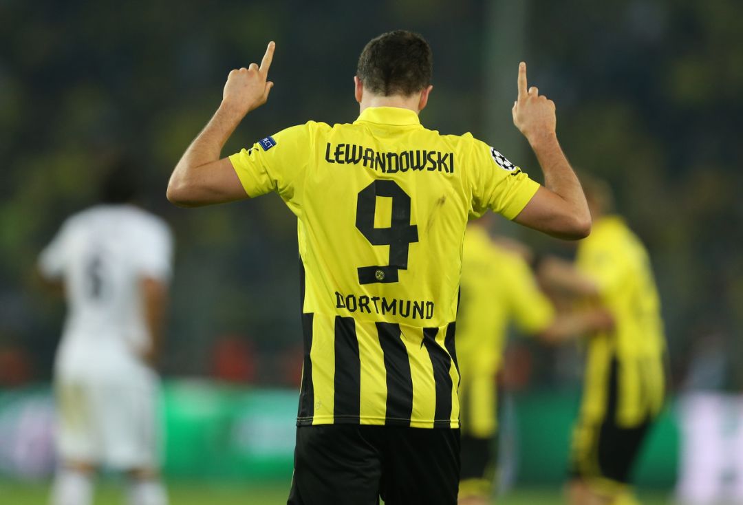 经典回顾2012欧冠决赛,经典回顾2003年欧冠