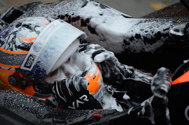 女赛车手漂移出事故,澳门女赛车手飞上二楼