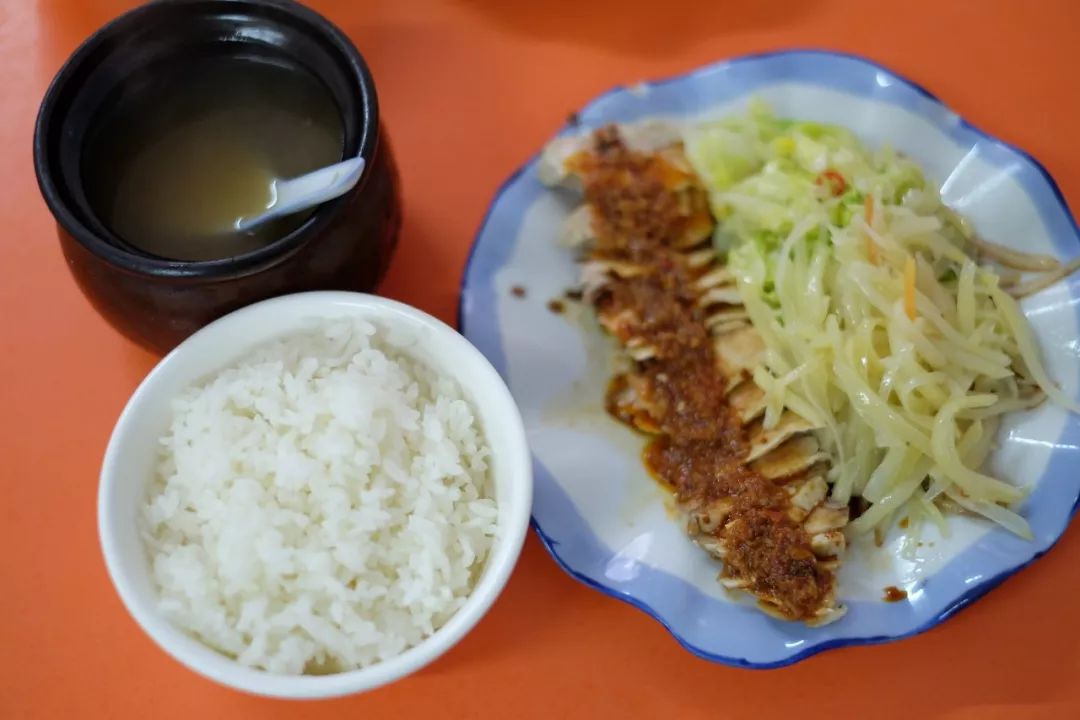 南高教里的学府苑里都有啥好吃的