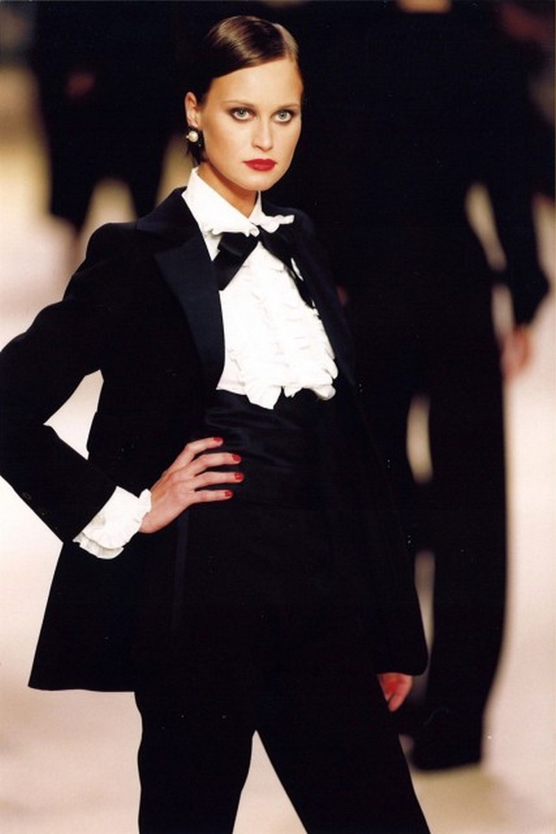 为什么最近ysl这么火 (ysl当年为什么那么火)