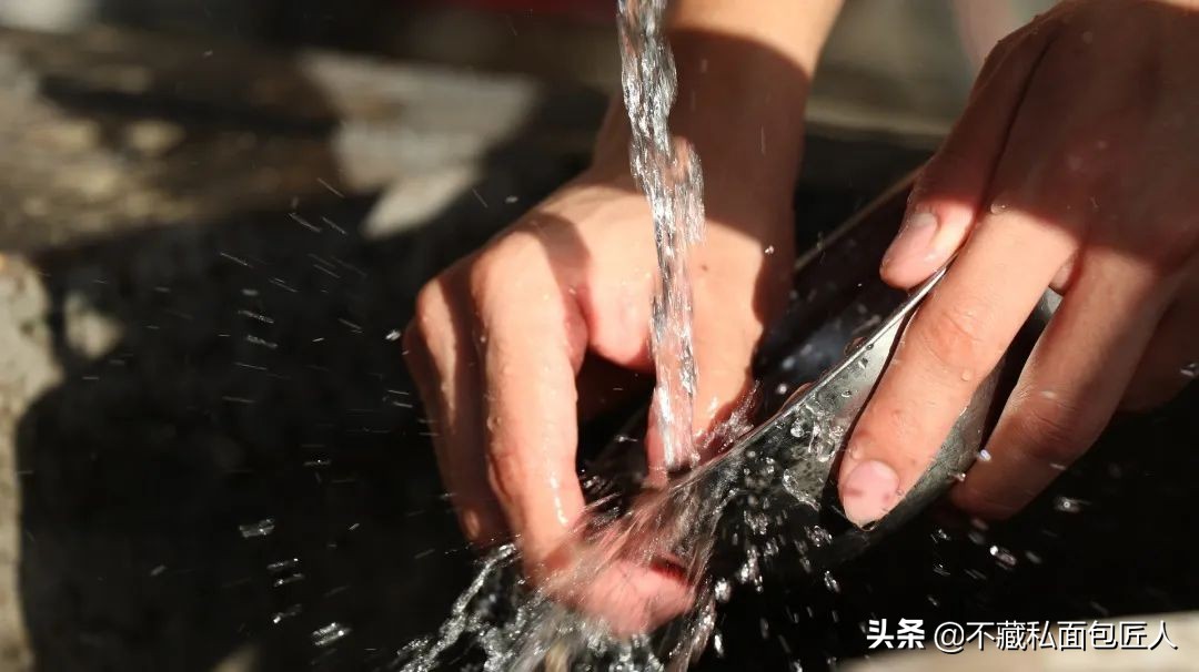 淡奶油结冰了怎么快速变回淡奶油,淡奶油半冻怎么办