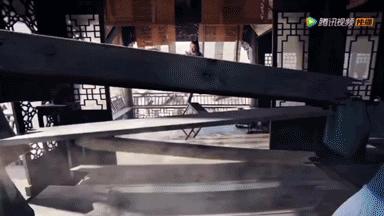 灭绝师太周海媚一身红裙气质依旧,灭绝师太周海媚视频