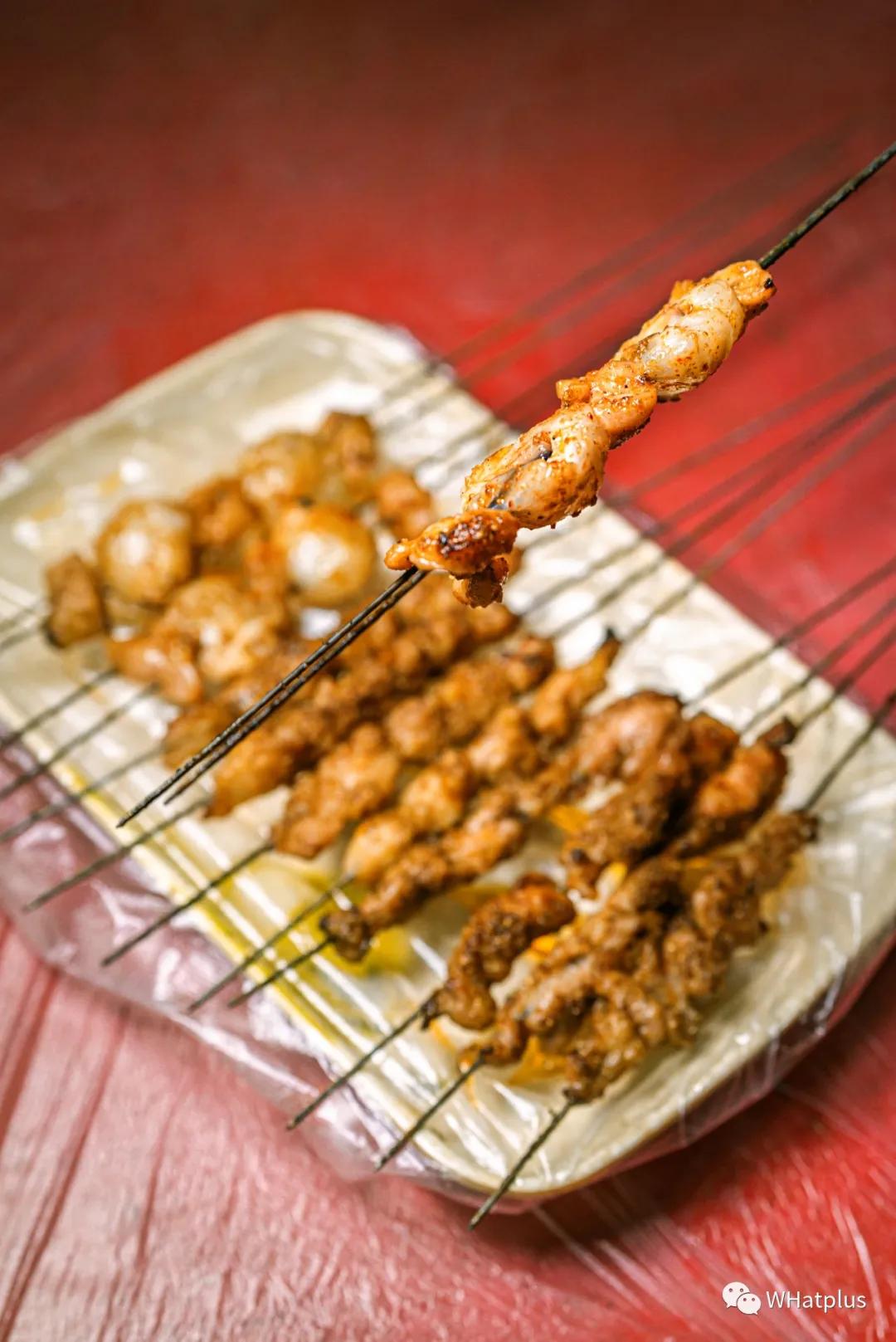 只有一张桌子的烧烤,只有3张桌子的川菜馆