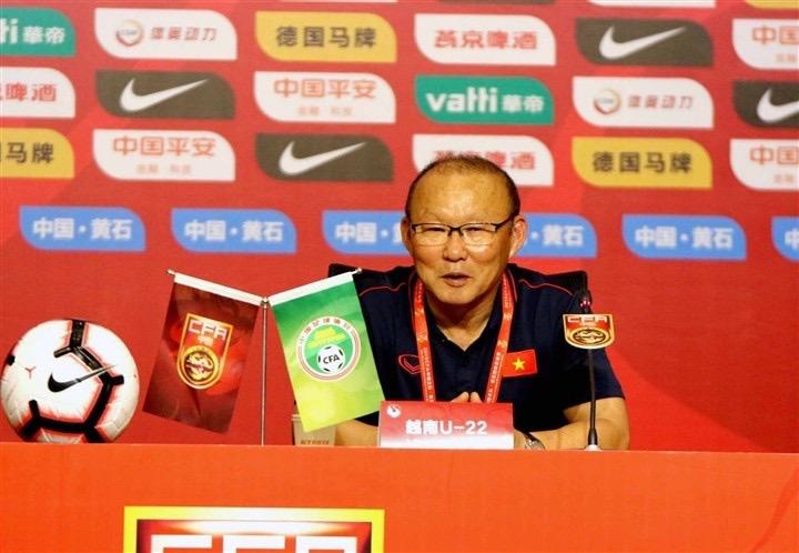 越南主帅谈中国男足30分钟体能,比赛后越南主帅谈中国男足
