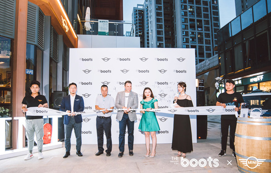 武汉minin酒吧,武汉mini主题西餐