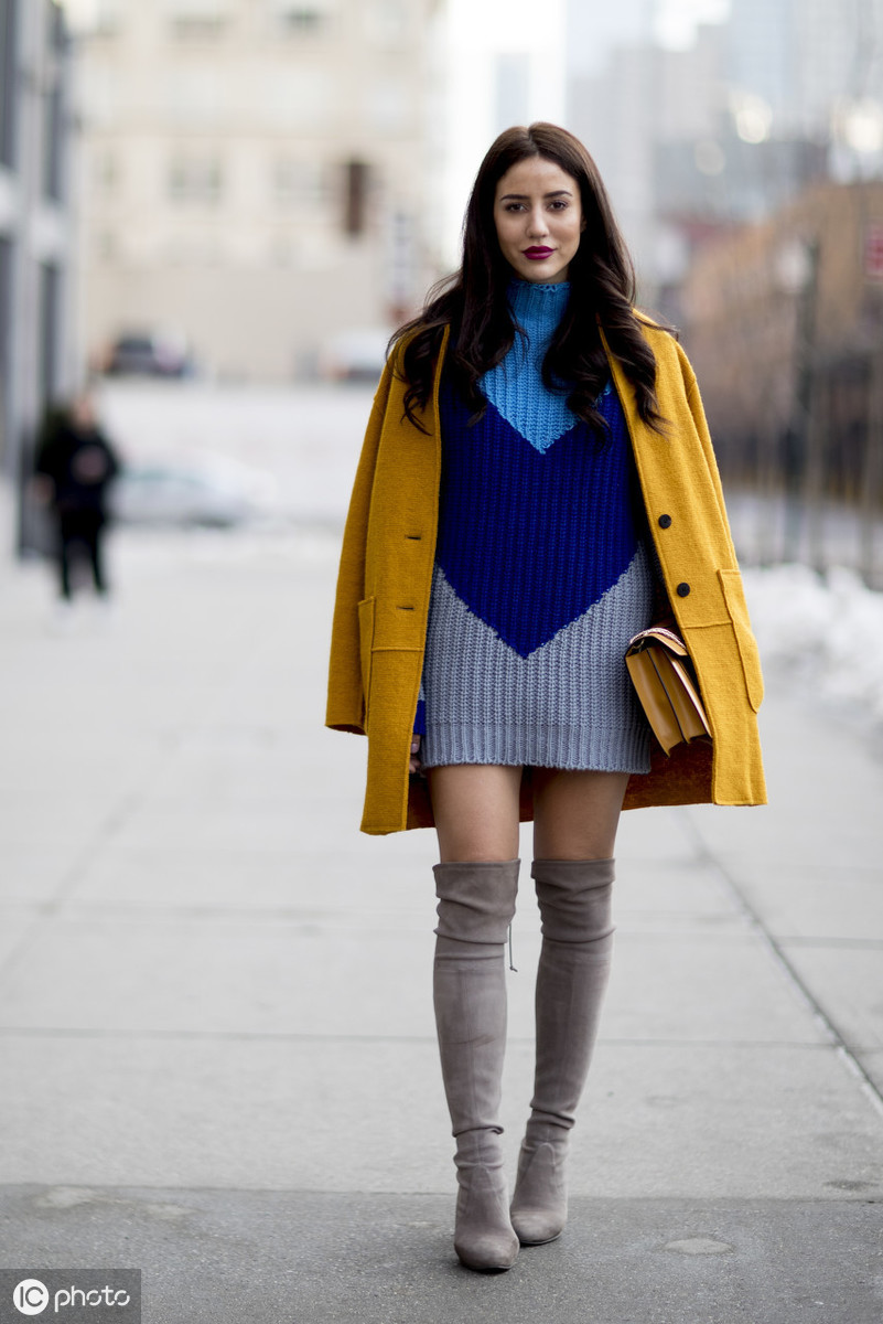 a字版型大衣搭配,a字版型大衣女款显瘦新款红色