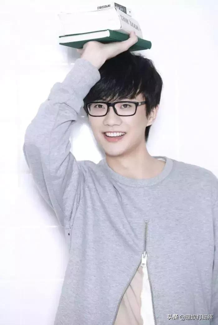 当初的偶像徐良许嵩汪苏泷,汪苏泷还记得大明湖畔的徐良吗