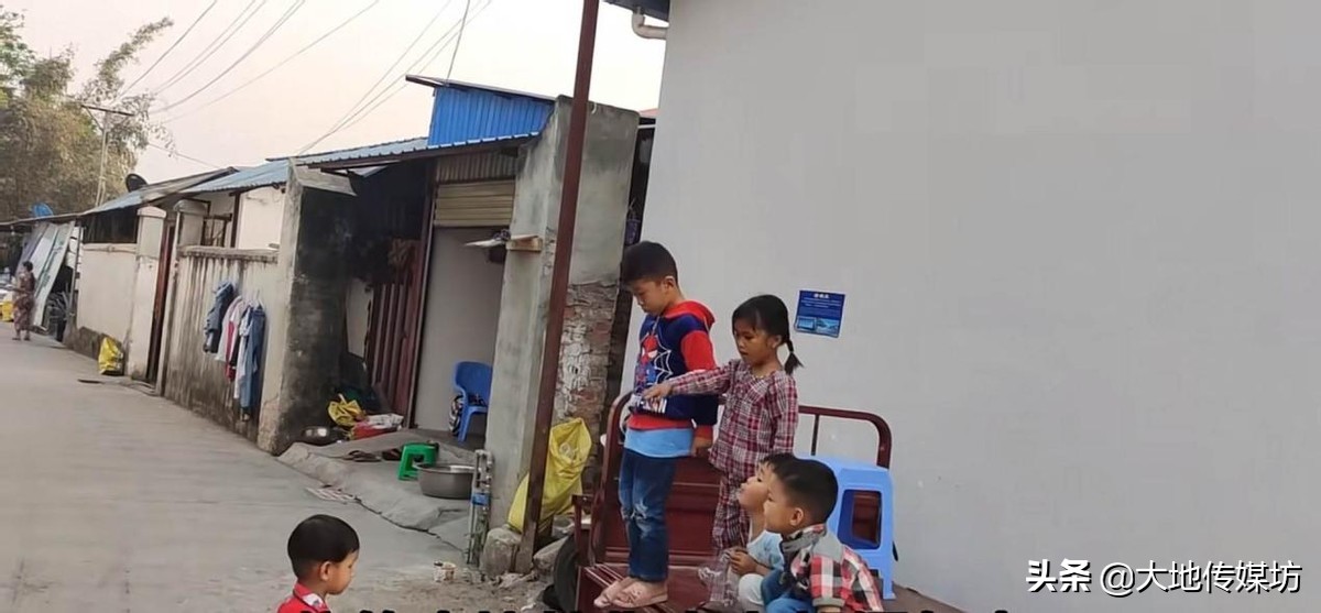 瑞丽最小缅语翻译志愿者,清明节云南瑞丽