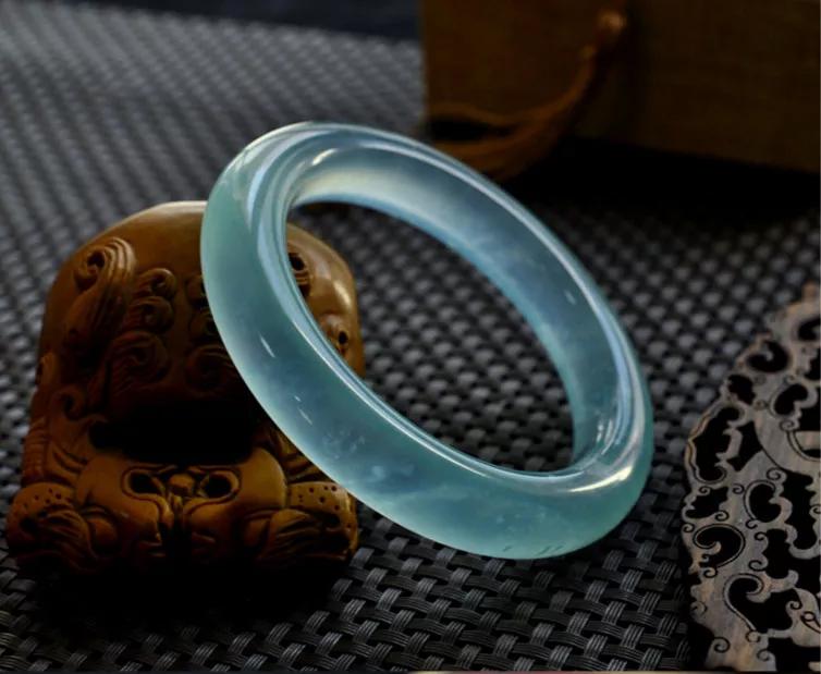 玉镯养人,可以养人的玉镯